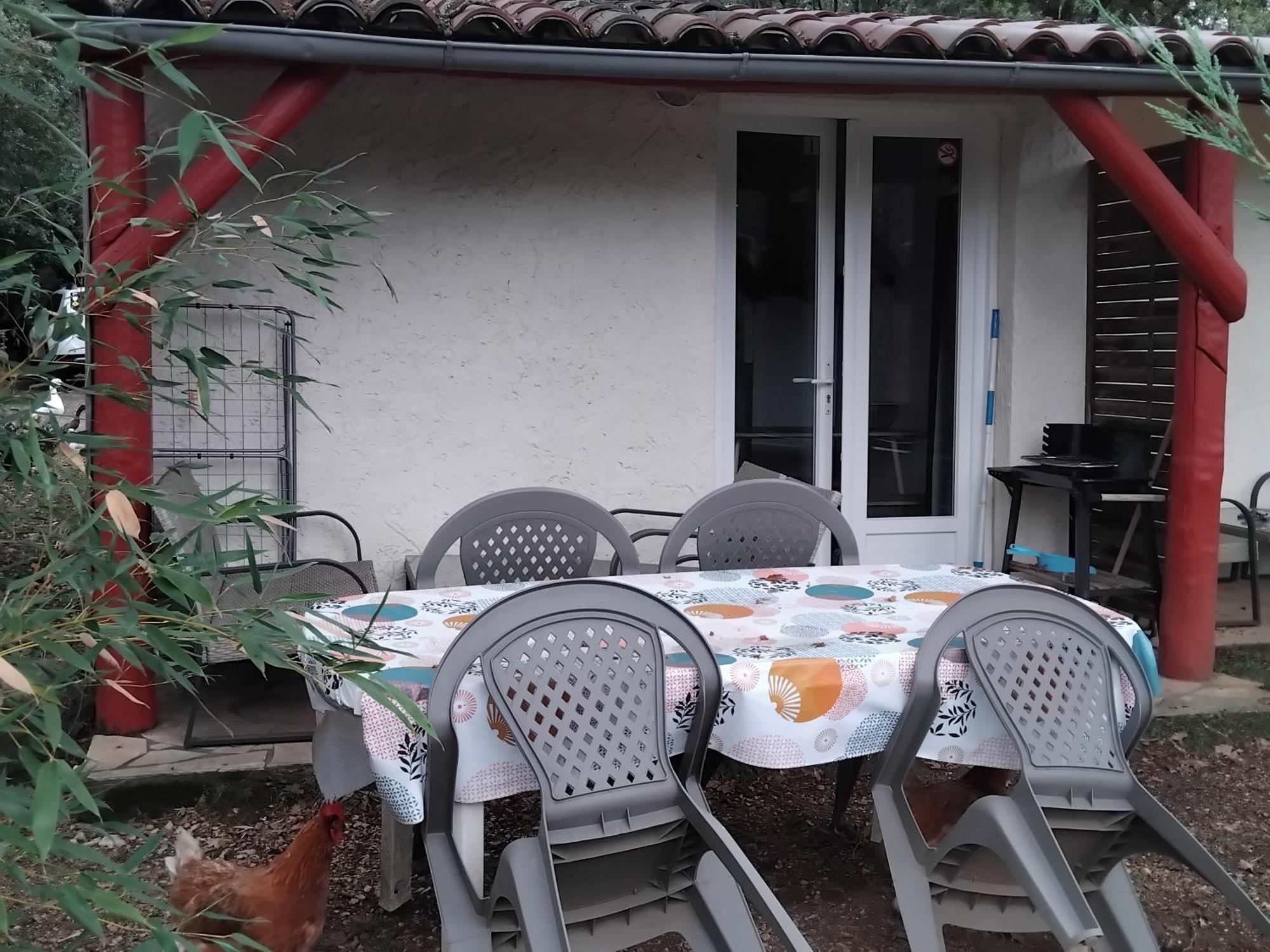 Maisonnette Pour Detente Ou Travail Saint-Aubin-de-Nabirat Dış mekan fotoğraf